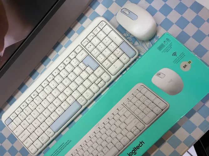 Kit Teclado e Mouse Logitech MK250 usado