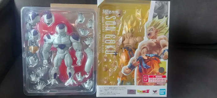 Goku e Freeza Dragon ball Sh figuarts