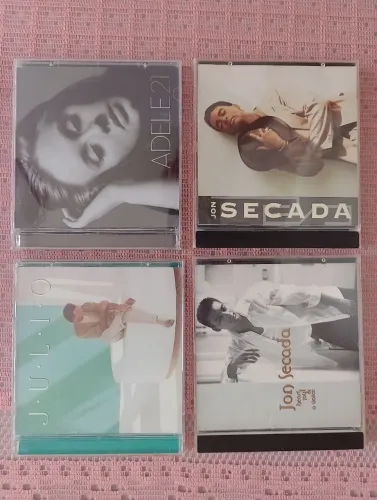 4 CDs Julio Igrejas/Adele/Jon Secada R$ 100,00