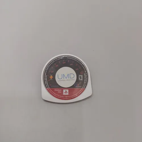 Vendo Gran Turismo Psp Semi novo