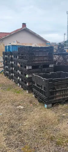 Caixa pallet dobrável reforçada