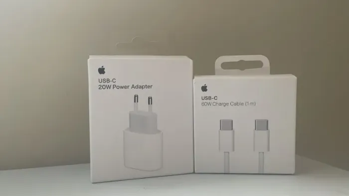 Kit Carregador Apple USB-C 20W + Cabo USB-C 60W | Novo | Pronta Entrega