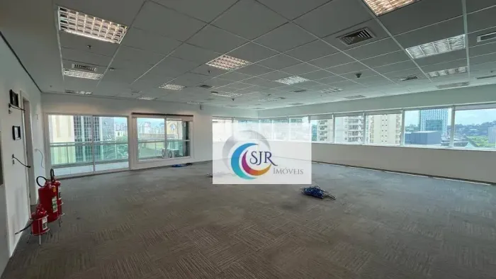 Conjunto para alugar, 492 m² - Itaim Bibi - São Paulo/SP