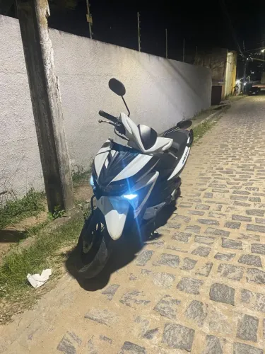 Yamaha neo 125cc branca