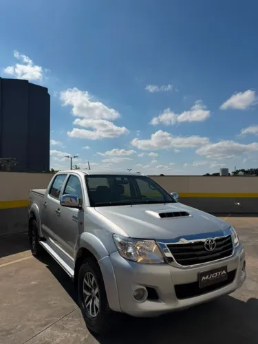 Toyota Hilux CD D4-d 4X4 3.0 TDI Dies. Mec. 2014