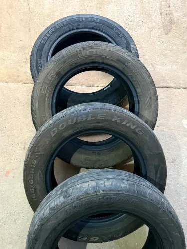VENDO PNEUS USADOS ( SOMENTE PARA USO URBANO ) ACEITO PROPOSTAS