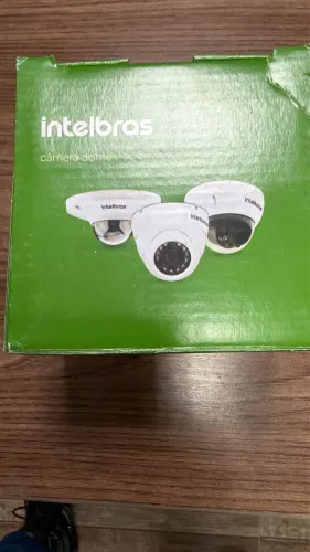 câmera de segurança da Intelbras, modelo VHL 1120 D (série 1000).