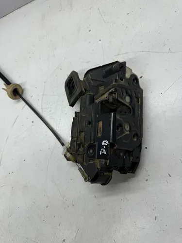 Fechadura Porta Dianteira Direita Volkswagen Jetta 2012-2015