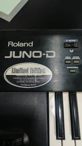 ROLAND JUNO D LIMITED EDITION