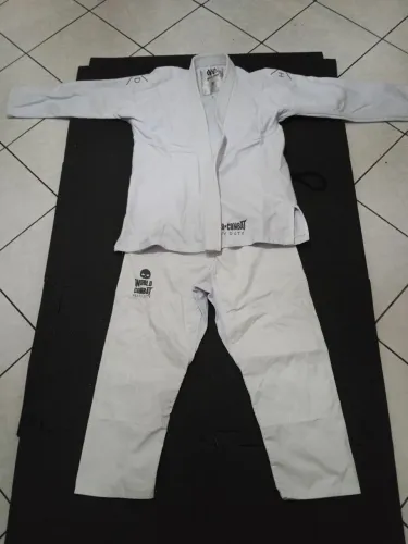 Kimono heavy duty world combate
