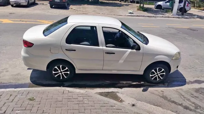 Fiat Siena EL 1.0 MPI Fire Flex 8V 4P 2015