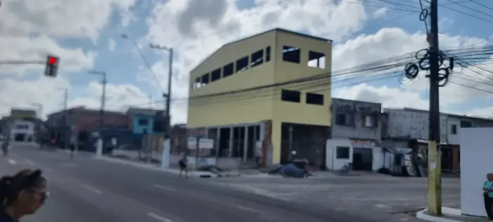 ALUGA GALPÃO 450m2 AV CENTENÁRIO