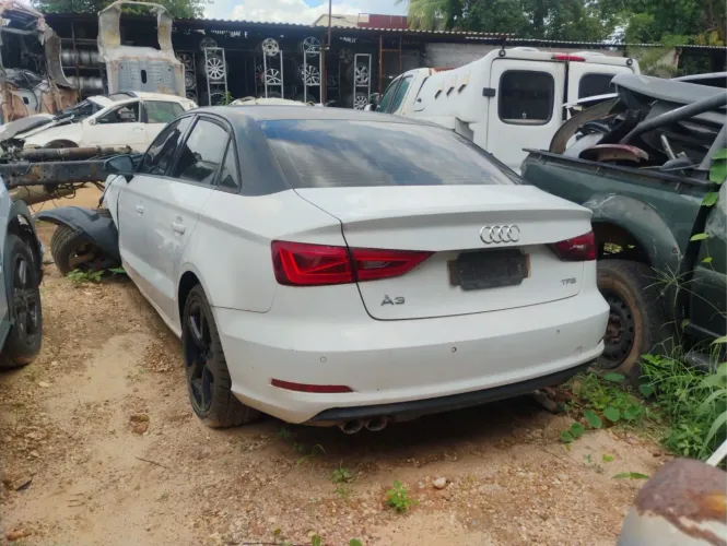 Sucata Audi A3 sedan 2015