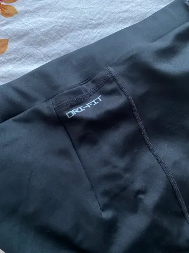 Short nike running compressão