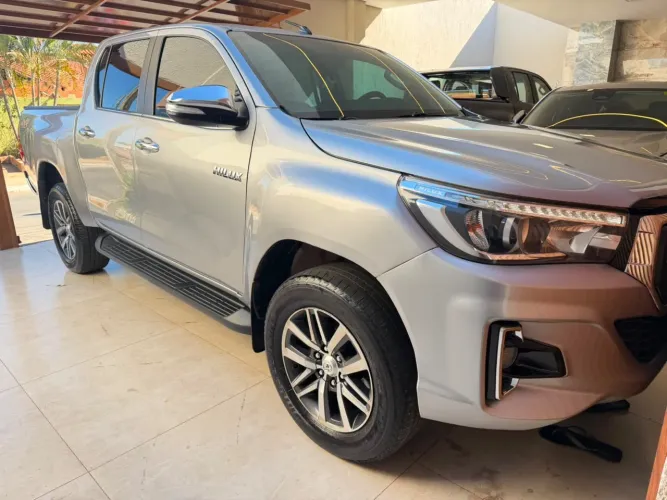 Toyota Hilux CD SRX 4X4 2.8 TDI 16V Diesel Aut. 2018