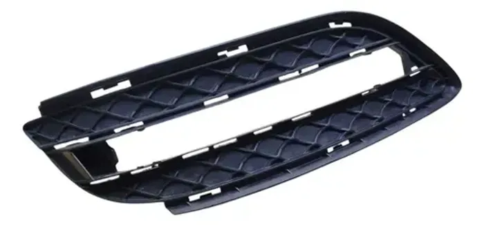 Moldura Farol Milha Esquerdo Mercedes B200 2014 2015 2016 Preta Esquerdo