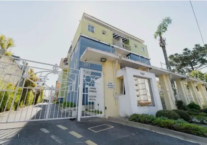 Apartamento Cabral 3 quartos 2 vagas garagem