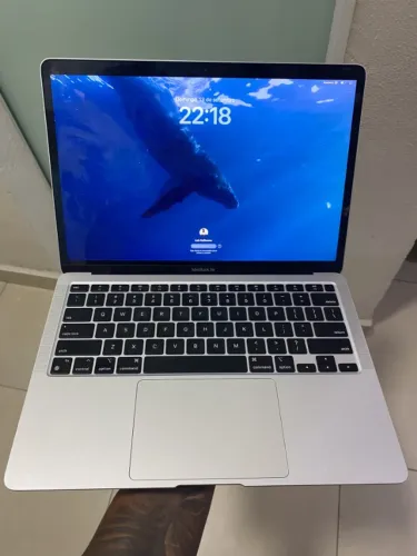 Macbook Air M1 2020 13 - 8gb De Ram - 256gb Ssd (usado)