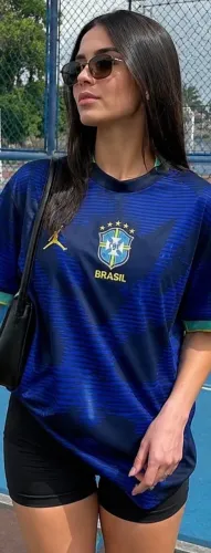 Camisa Brasil Azul - perfeita - usada uma única vez