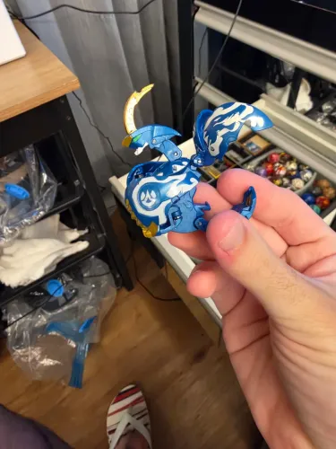 BAKUGAN PYRUS RISE DRAGAON