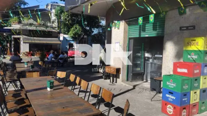 Loja : / Comercial / Humaitá