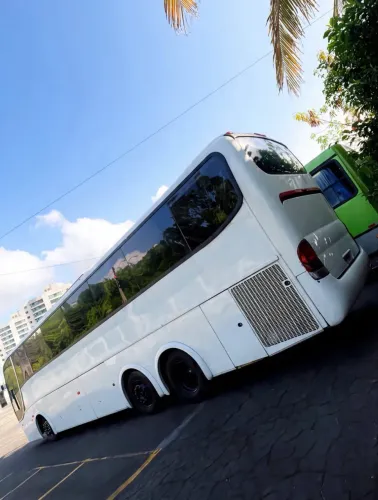 Ônibus turismo