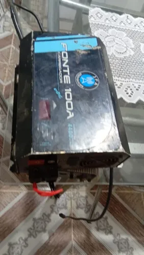 Vendo fonte JfA de 100 amperes.