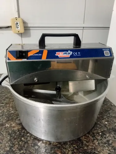 panela mexedeira de doces e salgados 