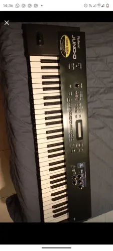 Teclado Roland Juno-D Limited Edition 
