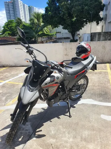 YAMAHA XTZ 250 LANDER 2025 com 914km