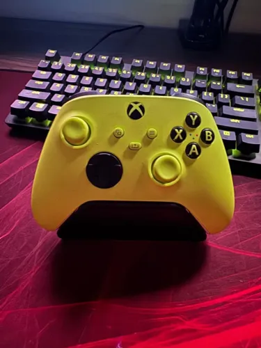 Controle Xbox Electric Volt + Dongle Wireless original
