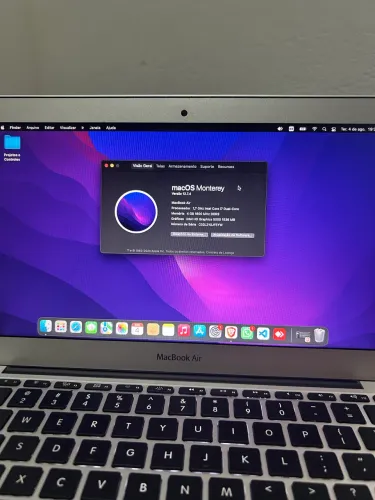 Macbook Air 11 Polegadas I7 4GB Ram 256gb SSD