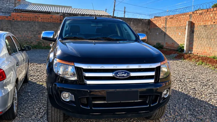 Ford Ranger XLS 2.5 16V 4X2 CD Flex 2013