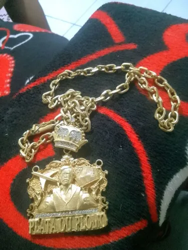 Corrente indentica ouro moeda antiga.