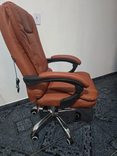 Cadeira de escritório com massageador