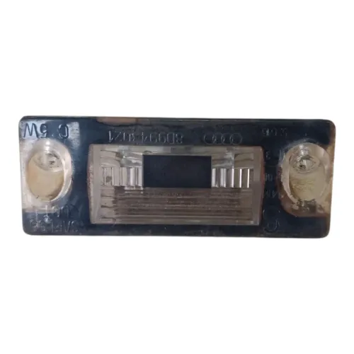 Luz placa audi a3 1999 2005 8d9943021
