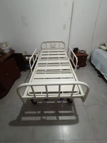 Cama Hospitalar com colchão