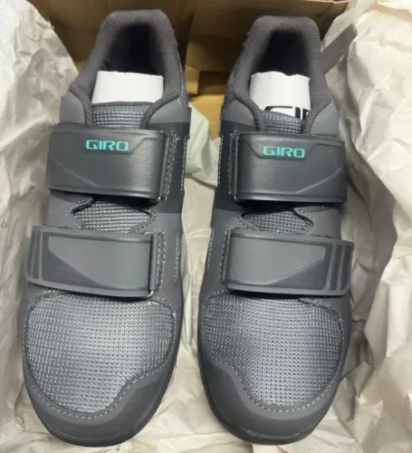 Sapatilha Giro Berm W Cinza 37 BRASIL - 39EUR