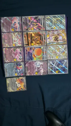 Lote Cartas Pokemon 30 anos (ABAIXO DA LIGA)