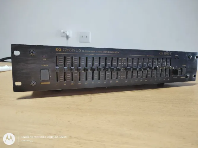 EQUALIZADOR CYGNUS GE1800X