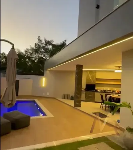 Casa de condomínio com piscina, espaço gourmet, 4 quartos, no Recreio dos Bandeirastes, RJ