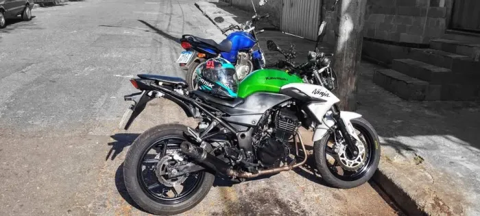 Kawasaki Ninja 250 Urgente Reestilizada Naked
