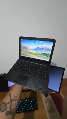 Notebook Dell i3 3217U | 12gb RAM DDR3 | 120gb SSD | Bateria media 1h