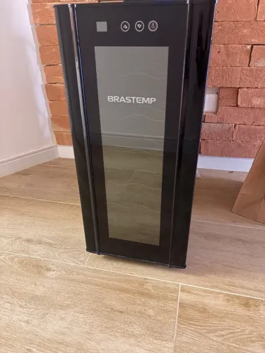 Adega 12 garrafas Brastemp