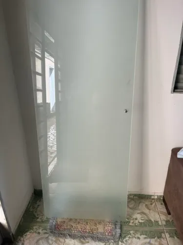 Vende-se porta blindex com película de proteção 