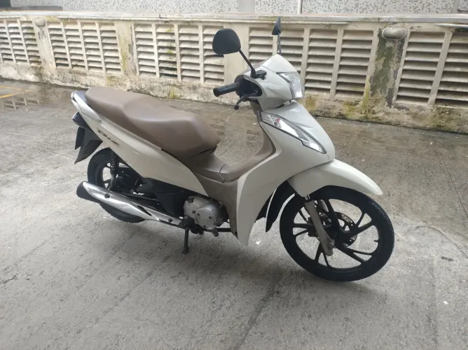 Honda Biz 2020 125cc flex Super Nova Unica Dona - Aceito Troca e Financio