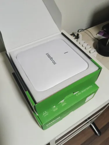 Roteador Corporativo Intelbras AP 1250 AC Max Giga Branco