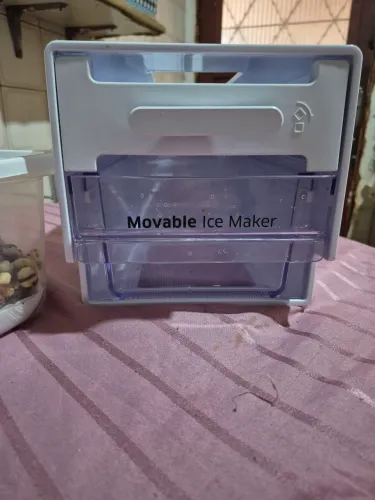 Fabricador de gelo móvel