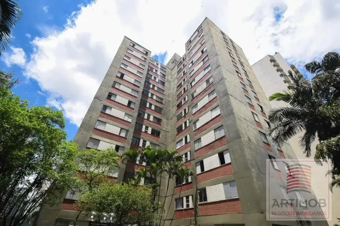 Apartamento Mobiliado em Vila Andrade - São Paulo