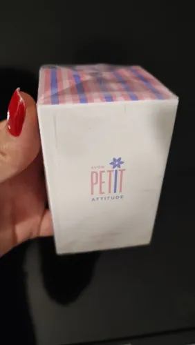 Perfume Petit da Avon lacrado